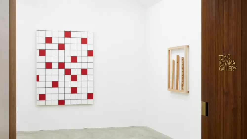 Installation view from “Neither Things nor Sites” at Tomio Koyama Gallery, Tokyo, 2023 ©Kishio Suga, photo by Kenji Takahashi