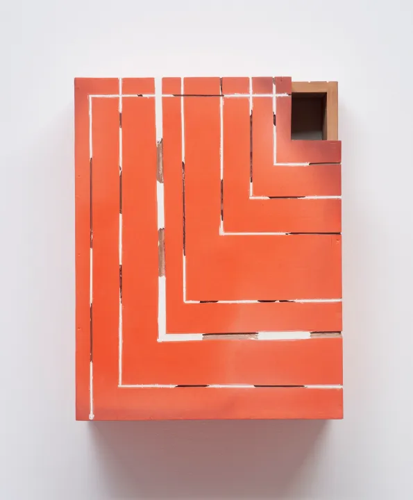界境端, Realm of Bordered Edges, 1997, wood, acrylic, 77.0 x 55.0 cm ©Kishio Suga
