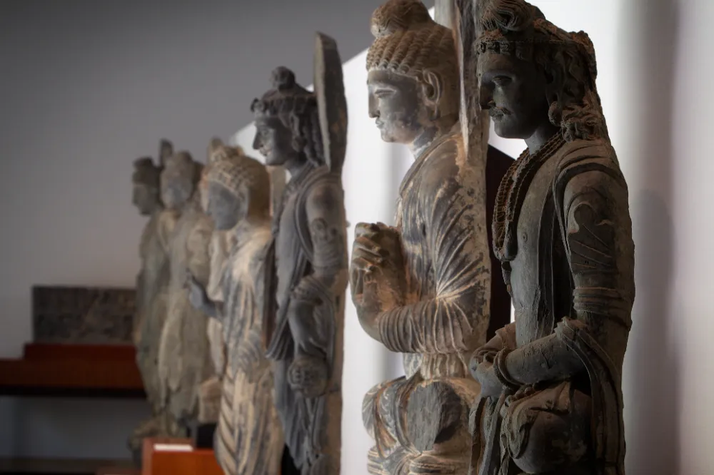 松岡美術館 展示室2