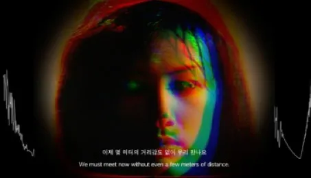임영주, 〈웨이팅 M〉, 2021/2025, 단채널 비디오, 컬러, 사운드, 60분에 두 번. 작가 제공. ⓒ 임영주.